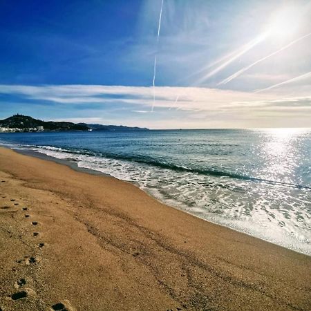 Seafront Apartment In Blanes Esterno foto