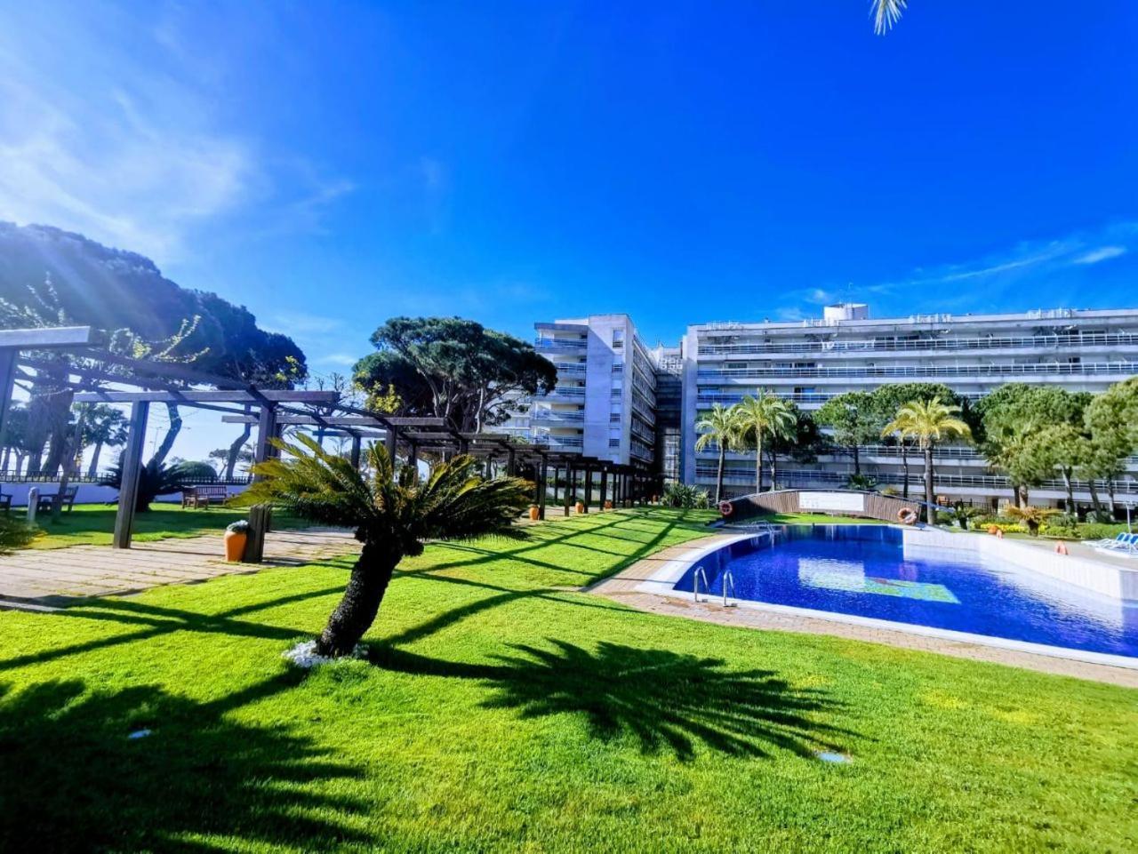 Seafront Apartment In Blanes Esterno foto